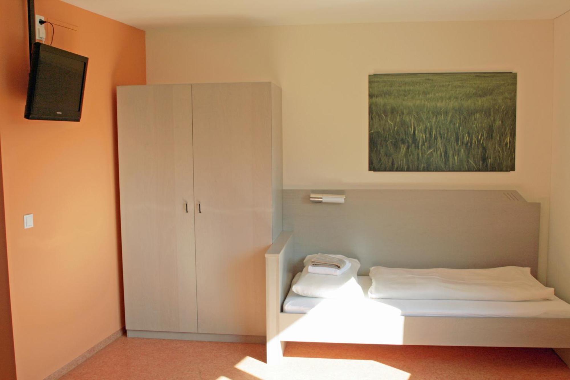 Motel Arbotel 24H Self Check-In Фризах Экстерьер фото