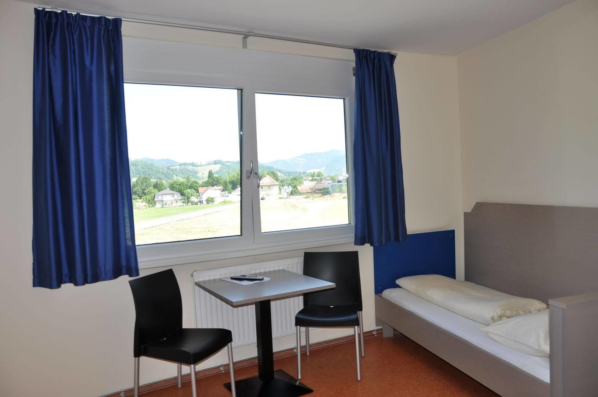 Motel Arbotel 24H Self Check-In Фризах Экстерьер фото